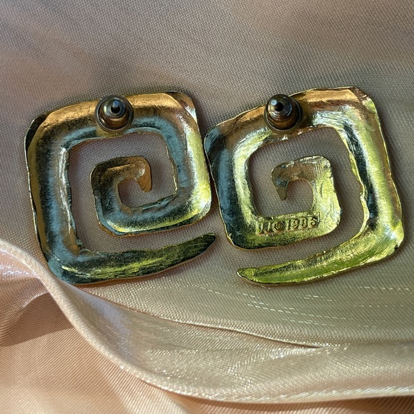 Vintage gold statement earrings - Picture 2 of 7